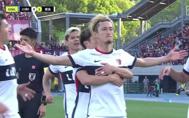 鈴木優磨、GKの逆をつく技ありPKで“リベンジ”成功「しっかり決め切るのさすが」冷静な駆け引きと高精度シュートにファン脱帽「PKも上手いのかよ」