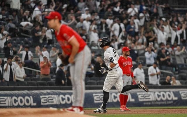 今季未勝利の菊池雄星、２回までに２ラン２発被弾で４失点　ジャッジには139メートル弾浴びる