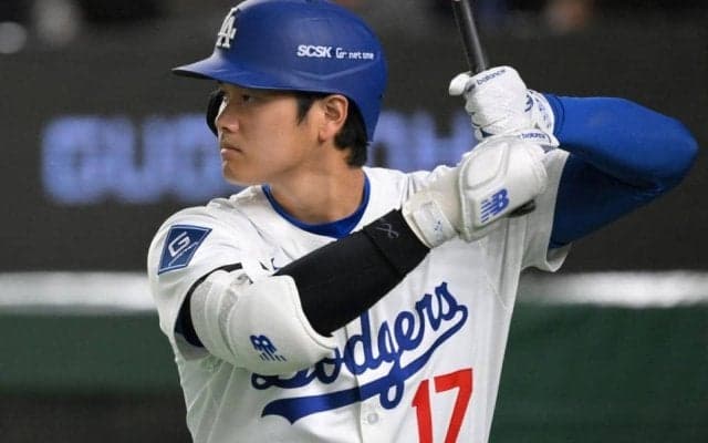 大谷翔平　好機で一ゴロに凡退　内角スライダーを引っ張り込むも一、二塁間抜けず　ビエントスが膝をつきながらキャッチ