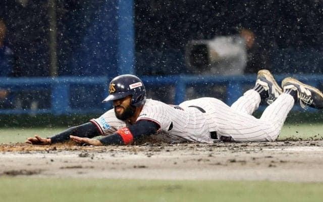 【ヤクルト】逆転し降雨コールド勝ち、阪神敗れ首位返り咲き　池山監督ゆかりの愛媛・松山で３連勝