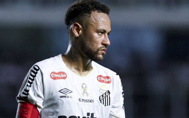 「才能は衰えていない」W杯でのブラジルの“復権”にネイマールは必要か　核不在の悩めるサッカー王国で議論噴出「リーダーシップには疑問符」