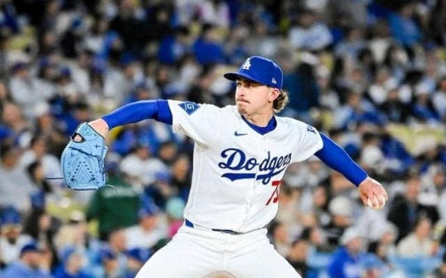 ドジャース　メッツを牛耳ったロブレスキー　実は私服がめちゃオシャレ　ベッツ＆キケらとは違う存在感にファン注目「ギャップ萌え」「かっこよすぎ」