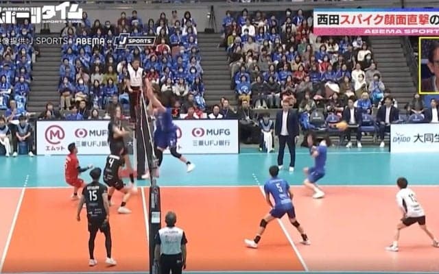 何が起きた！？ バレー日本代表・西田有志、目を疑う“衝撃の光景” スパイクが顔面直撃→スーパーレシーブ「見えないとか言ってたくせに」