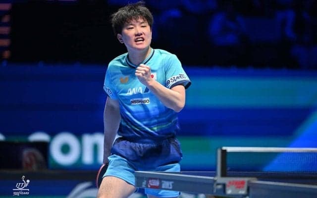 張本智和が中国の元世界王者と圧巻ラリーの応酬　伊藤美誠はフォアハンドからの巧みな1本　WTTが2022年大会に再脚光【世界卓球2026】