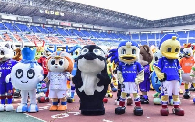 ｢何この幸せな世界！｣Jリーグ全57体のマスコットが箱に“ぎゅうぎゅう詰め”の豪華賞品画像に反響！｢試合終わりの満員電車｣｢いっそ買わせてほしい｣