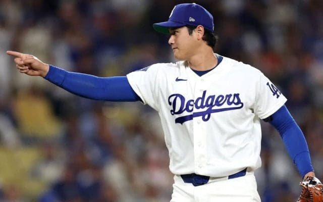 「ヤマモトとどっちがふさわしい？」開幕から続く大谷翔平の“異次元投球”　米球界で高まるサイ・ヤング賞への期待「現時点で誰も競り合えない」