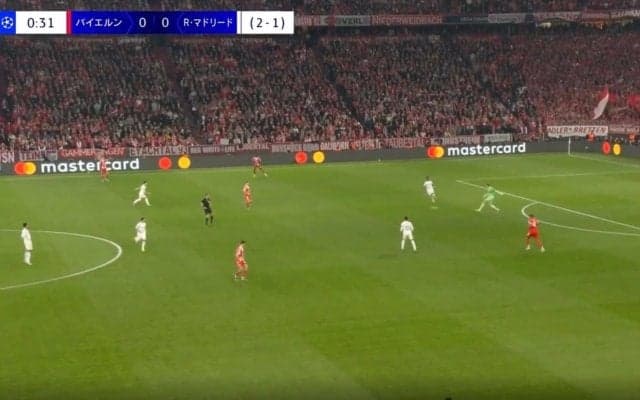 「何してんだよ！」信じられない…“まさかの36秒”「ドン引きやん」「やっちまったな」バイエルンGK、痛恨ミス→無人のゴールに蹴り込まれる