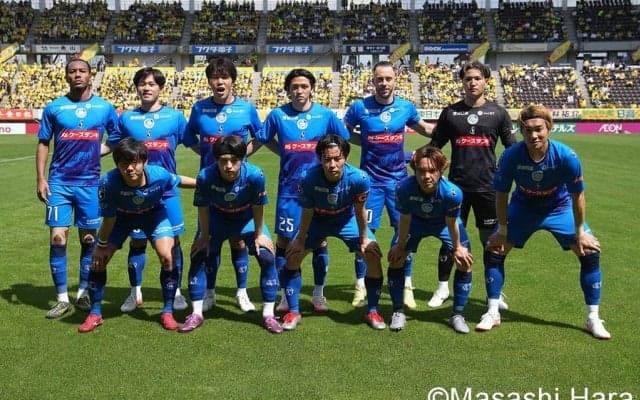 ｢デカすぎ…｣J1水戸の新加入ブラジル人FWの“ガチムチすぎる”肉体にファン騒然！｢フッキを思い出させる｣と他サポは恐怖