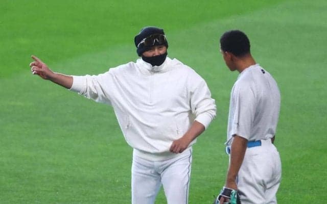 日本ハム・新庄監督「今日、引退発表しようかな（笑）そしたら日本一になれる？」　２０年前に現役引退発表の４月１８日　“ドッキリ発言”で笑い誘う