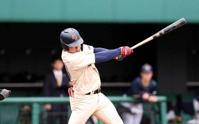 青森中央学院大が好発進、昨秋王者八戸学院大にコールド勝ち　高木優斗が１発含む４安打