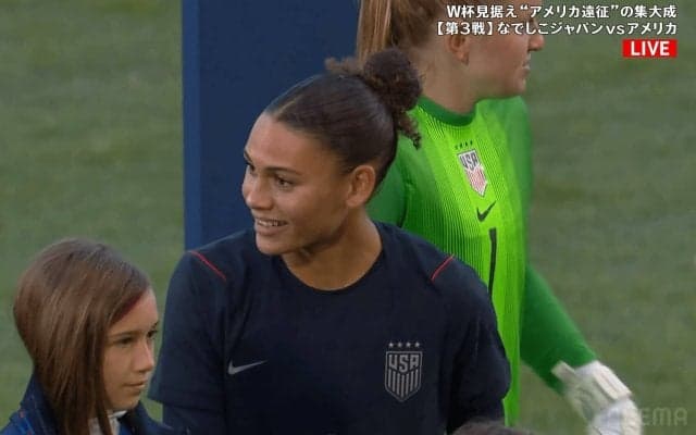 「何だそのスピード！」なでしこ置き去り…NBAレジェンド娘の“爆速すぎる抜け出し”にファン騒然「さすがロッドマン」「簡単に剥がされた」