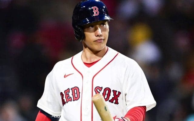 「日本で最高の選手だった」--打率.310も“使われない”謎　吉田正尚にRソックス指揮官は本音吐露「望むように起用するだけ」