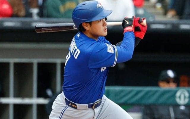 岡本和真、16試合ぶりの3号ソロ　待望の4月初アーチで復調の兆し…第1打席では適時二塁打