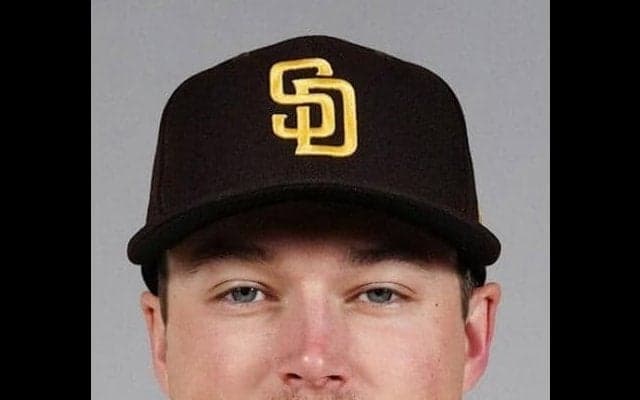 ドジャースに０・５ゲーム差肉薄　パドレス快進撃　４月全５カード勝ち越し月間１４勝３敗　剛腕守護神ミラー最速１６６キロ完全投球でＭＬＢ最多８セーブ目＆防御率０・００