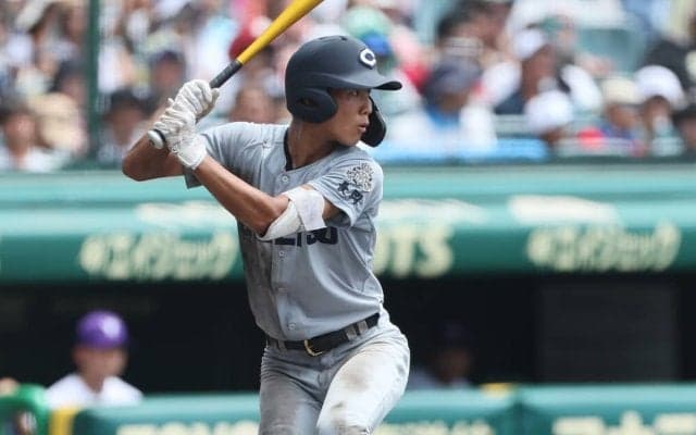 千葉経済大が新入生17名を公開！甲子園で猛打賞を記録した中越の遊撃手、習志野の技巧派左腕などが入部