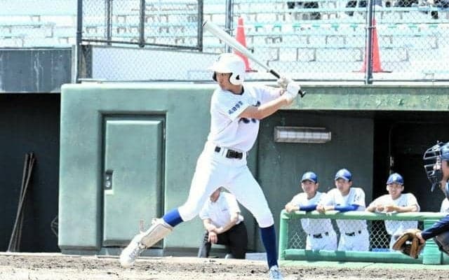 飯塚が高校野球九州大会8強　先発復帰の瀬口選手がサヨナラ二塁打
