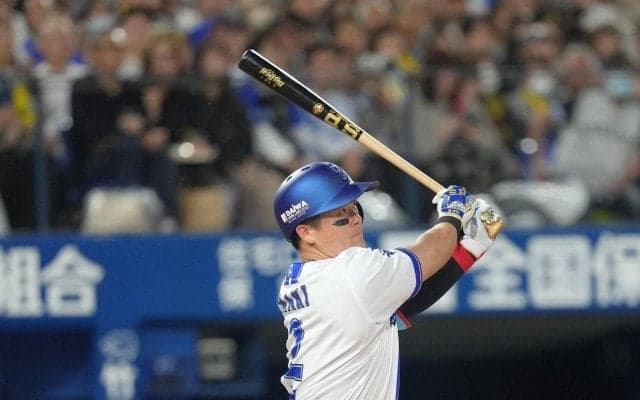 【DeNA】牧秀悟３度目のバースデー弾、28歳の抱負は「家族が幸せでありますように」