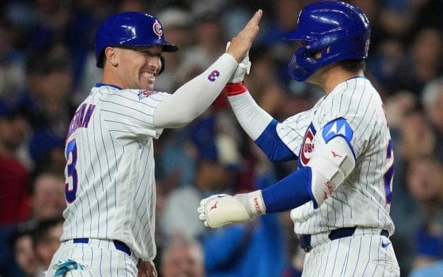 カブス鈴木誠也が今季１号　134メートルの特大２ラン　先発の今永昇太を援護