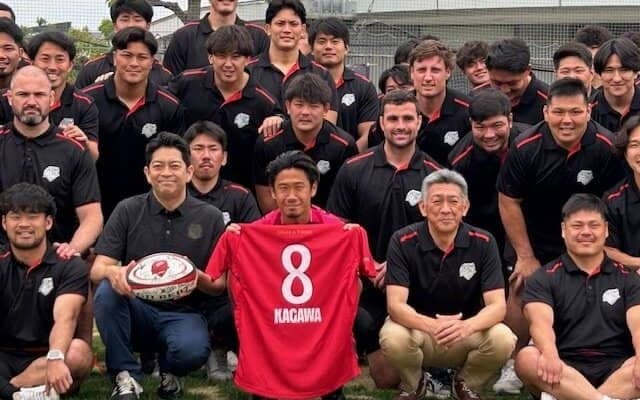 【Ｃ大阪】香川真司がラグビーRH大阪ジャージー贈呈式にサプライズ参戦「心から応援してます」