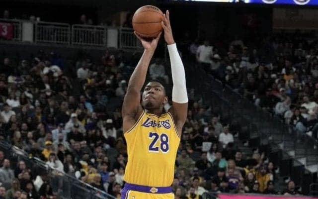 レイカーズの八村塁がプレーオフ個人通算3P成功率でNBA歴代1位に…今季も高確率を維持