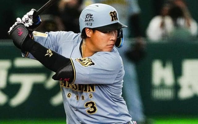 阪神・大山悠輔が大暴れ　反撃のソロ→3回に逆転満塁弾…2打席連発にハマスタ騒然