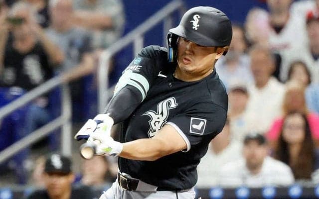 村上宗隆、5戦連発の10号　MLB新人記録＆球団タイ記録を達成…リーグ単独2位、年67発ペース