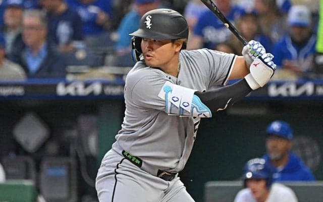 村上宗隆、“大谷超え”も「比べるのも申し訳ない」　驚異の5戦連発は「嬉しいですし光栄」