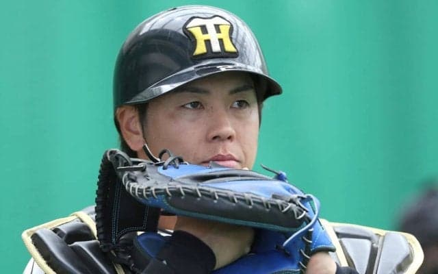 阪神注目の新たな捕手布陣、「日本一捕手」の存在感　直近2試合23失点　投壊止まらないチームの支えに期待「投手陣の再生に力を貸してほしい」「頼むぞ、梅ちゃん！」