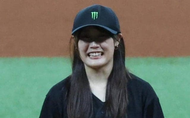 「世界一かわいい」美女アスリートが北海道降臨　異例の今月2度目…投球に歓喜「可愛すぎ」