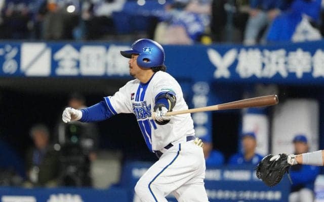 【DeNA】本塁送球のそぶりさえ許さぬ完璧なギャンブルスタート　相川監督目指す野球で６連勝