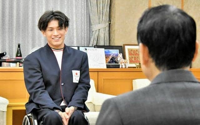 パラアイホの伊藤選手に東大阪市スポーツ表彰　「メダルへ一歩ずつ」
