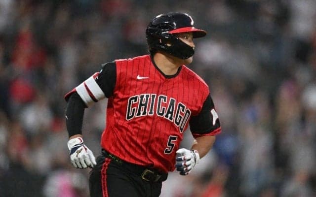 村上宗隆が驚愕11号「手を伸ばしただけですよ…」　敵地実況もビックリ…ファンは「恋に落ちています」