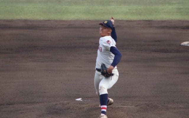 公式戦未登板の147キロ右腕が3年春でデビュー！無死満塁のピンチから三者連続三振に奪う力投【埼玉】