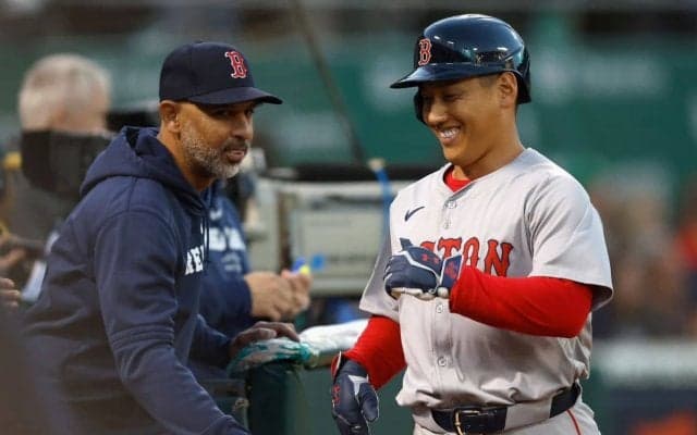 電撃解任のコーラ監督は「苛立っていた」　レッドソックスが下した異例刷新の裏側　「日本で最高の選手だった」とされた吉田正尚に変化は？