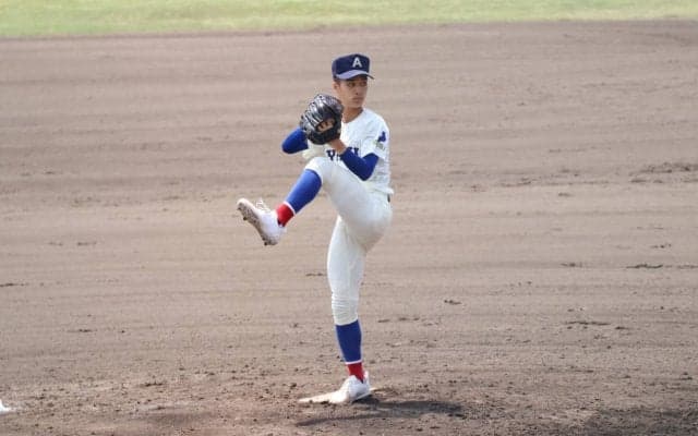 昨夏甲子園出場の綾羽が強打の能登川に完封勝利！背番号11右腕が好投【滋賀】