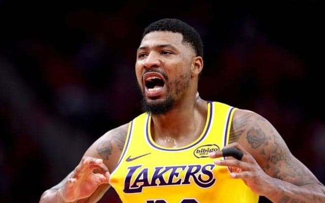 レイカーズのベテランガード、マーカス・スマートがプレーオフで球団初の快記録