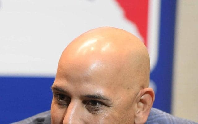 レッドソックス・コーラ監督が電撃解任　３年契約の２年目、19年にはサイン盗みでいったん辞任