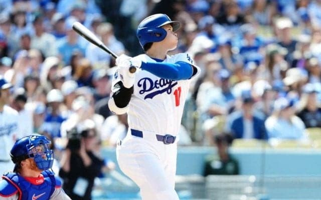 大谷翔平、鈴木誠也の前で60打席ぶり6号　“最長ブランク”払拭…今季初3安打、本拠地熱狂