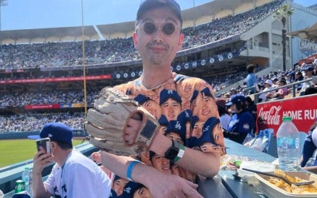 痛恨の大谷HRキャッチ失敗　日本人男性の無念…総額20万円チケット購入も「残念でした」