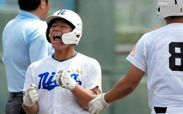 高知商が8点差逆転、愛媛・新田は選抜8強の英明破る　四国高校野球