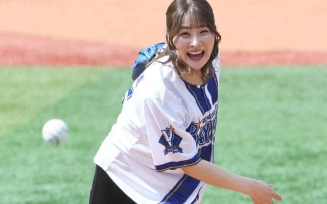 「全てが可愛いかった」22歳女子ゴルファー、“笑顔満開”のハマスタ始球式も「悔しすぎてちょっと引きずってました」…「大暴投はご愛嬌ってことで」