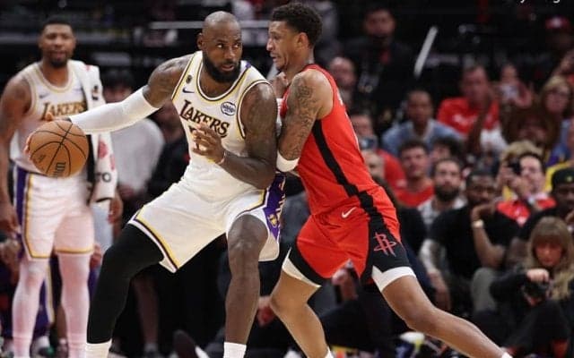 ロケッツとの第4戦でレブロンが不発…フィールドゴール成功2本以下は約12年ぶり