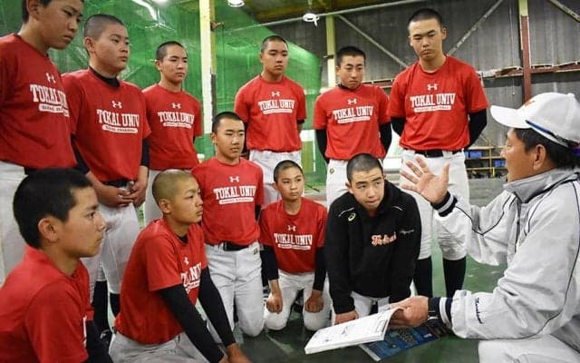 股関節が硬い子は「試合に出しません」　中学生活にも直結…軟式強豪の“不変ルール”