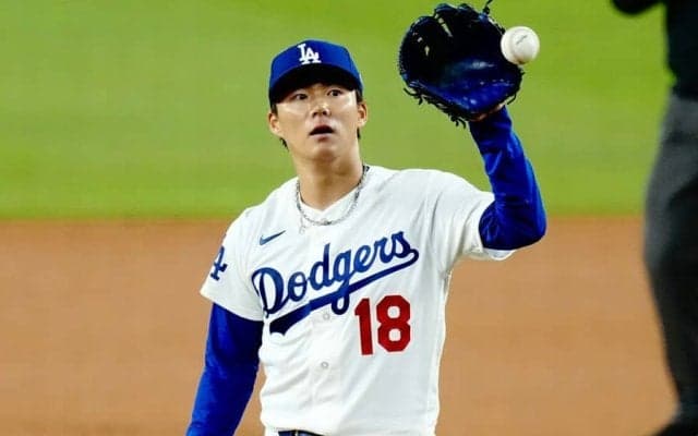 山本由伸は「どうした」　まさかの「4」＆打球直撃も…ファンが感じた“異変”「大丈夫か」