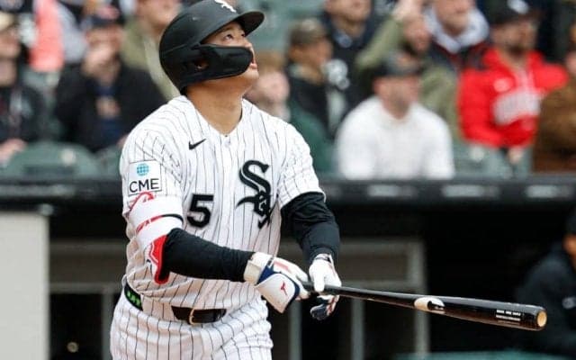 村上宗隆、MLB最多12号　3時間試合遅延も逆転3ラン、本拠地歓声…球団月間最多HR、年67発ペース