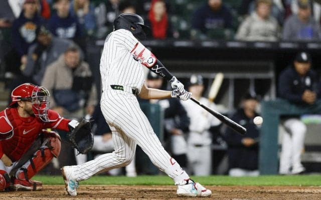 MLB公式、村上宗隆12号衝撃３ラン動画をトップ固定に「侍が野球ボールを破壊した」