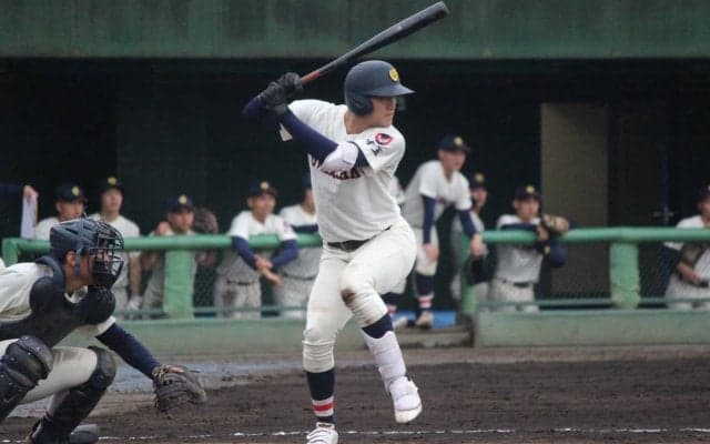 浦和学院のプロ志望スラッガーが勝負強さを発揮！フェンス直撃打で8強入りに貢献【埼玉】