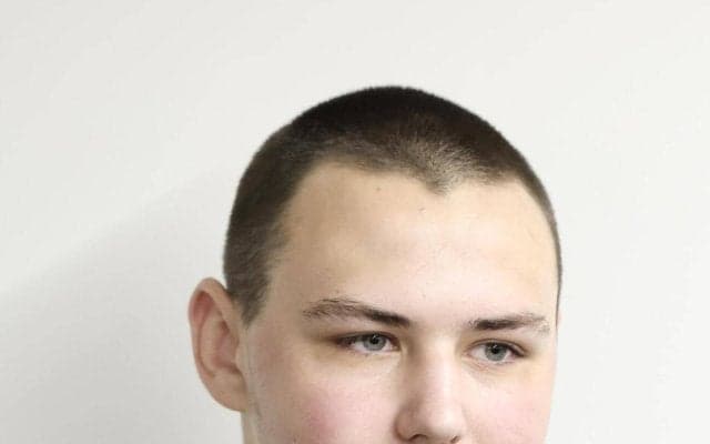 夏場所新弟子検査　英国出身16歳タラセンコ、好きな日本語「我慢」好きな食べ物「兄弟子の…」