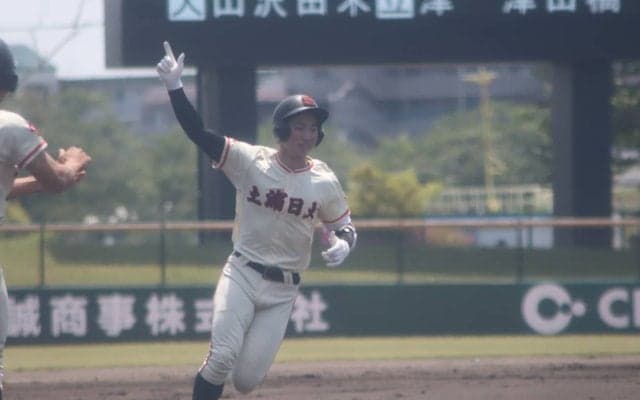 タレント揃いの土浦日大が7回コールド勝ちで関東大会出場！5番打者が風の力を利用して3ラン【茨城】