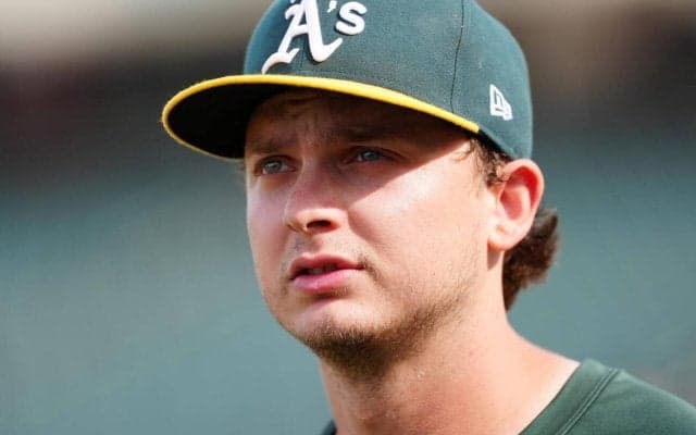 アスレチックスのカーツが20試合連続四球、歴代２位バリー・ボンズに並ぶ　最長にあと２